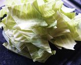 お酒がススム♡キャベツのガリバタ炒め作り方1写真