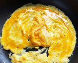 シャキッと花ニラ！卵ベーコン炒め作り方2写真