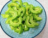 ゴーヤとひき肉のピリ辛味噌炒め作り方1写真