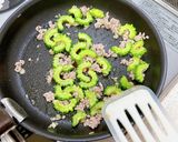 ゴーヤとひき肉のピリ辛味噌炒め作り方5写真