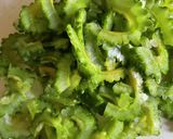 ゴーヤと玉ねぎのサラダ作り方1写真