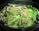 ☆イカと青梗菜のオイスターパスタ☆作り方4写真