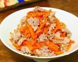 電子レンジで簡単★豚小間と人参の和え物作り方6写真