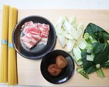 豚肉とはちみつ梅のあっさりパスタ作り方1写真