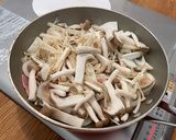 こめ油と米粉でダマ知らず。キノコグラタン作り方4写真