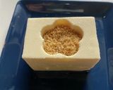 型で穴を空けて♪辛子豆腐作り方4写真