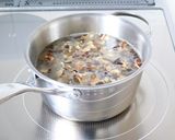 簡単美味しい【ポルチーニのコンソメスープ作り方3写真