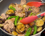 豚肉となすのにんにくしょう油炒め作り方9写真