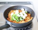 ケチャッピーで【バジルチーズナポリタン】作り方4写真
