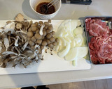 キノコでカサ増し！豚こまの生姜焼き作り方1写真