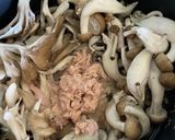 舞茸・しめじ・ツナ・めんつゆ炊き込みご飯作り方5写真