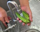 キラキラ涼しげ☆オクラの白だしジュレがけ作り方4写真
