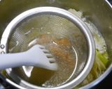 簡単!豚バラ・キャベツのお味噌汁作り方3写真