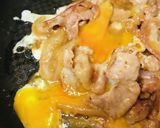 シンプル具材で作る●豚玉子丼作り方3写真
