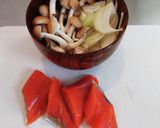 銀鮭ときのこのかんたん味噌汁作り方1写真