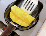 キムチとチーズを巻いてくるくる卵焼き作り方5写真