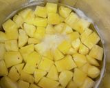☆さつまいもたっぷり♪リースパン☆作り方1写真