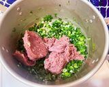 コンビーフとセロリの葉のトマトパスタ!作り方2写真