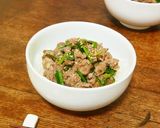 レンジde豚こま肉とニラのスパイシー丼作り方9写真
