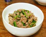 レンジde豚こま肉とニラのスパイシー丼作り方8写真
