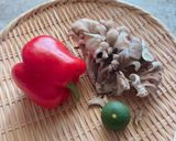 まいたけとパプリカのかぼすマリネ作り方1写真