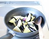 簡単味付けで【豚と茄子のごま味噌炒め】作り方4写真