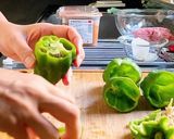 ごま味噌だれで煮込んだピーマンの肉詰め作り方1写真