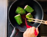 ごま味噌だれで煮込んだピーマンの肉詰め作り方5写真