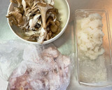 鶏肉と舞茸の柚子みぞれ煮♫作り方1写真