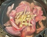 牛すじ肉と結びしらたきの味噌煮作り方2写真