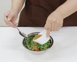 チキンソテー　さっぱりオクラソース作り方3写真