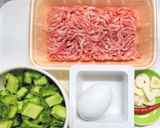 豚ひき肉とゴーヤと卵のピリ辛炒め作り方1写真