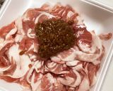 豚肉ときのこのニンニク醤油炒め作り方1写真