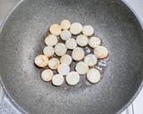 豚バラ肉と長芋の梅シソさっぱり炒め作り方3写真