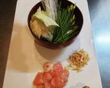 花ニラと鶏肉の具だくさん味噌汁作り方1写真