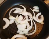ピーマンと玉ねぎの梅肉炒め作り方2写真
