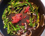 ピーマンと玉ねぎの梅肉炒め作り方5写真