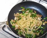 焼肉のたれで豚にら焼うどん作り方7写真