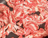 牛肉と茄子とキノコのオイスター炒め作り方1写真