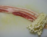 豚バラ肉でえのき茸を…巻いちゃいました♪作り方3写真