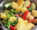 夕食♪家にある材料で肉じゃがピーマン作り方5写真