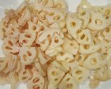 【九州の味】れんこんのそぼろ炒め作り方1写真