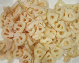 【九州の味】れんこんのそぼろ炒め作り方1写真