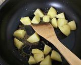 タコとじゃがいものアヒージョ作り方4写真
