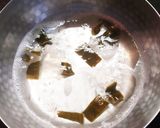 れんこんと鶏肉のかんたん味噌汁作り方3写真