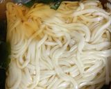 簡単　えびワカメうどん作り方1写真