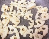 蓮根とさつまいもと鶏ももの照り煮作り方10写真