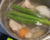 鶏ガラで醤油ラーメンスープ♪作り方1写真