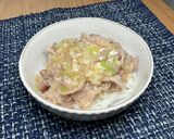 豚肉塩ダレ（白ネギ＋青小ネギ）丼作り方7写真
