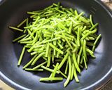 節約常備菜♡さつまいもの茎の醤油麹炒め作り方3写真